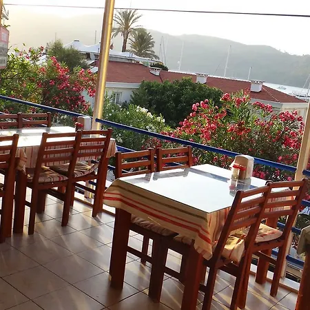 Fethiye Guesthouse フェティエ