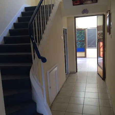 Fethiye Guesthouse フェティエ