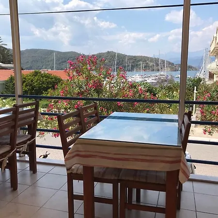 Fethiye Guesthouse * フェティエ