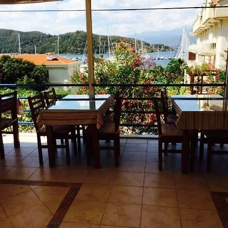 Fethiye Guesthouse ゲストハウス フェティエ